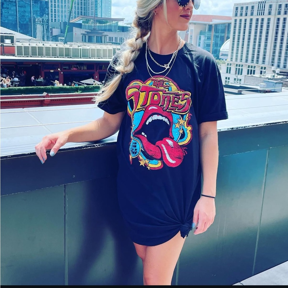 Women's Black Graphic T-Shirt Dress